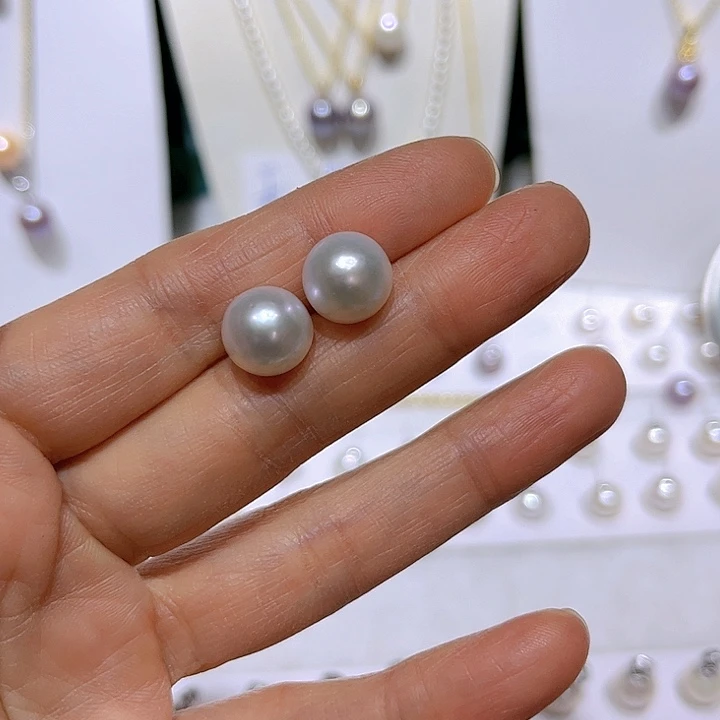 淡水珍珠白珠耳钉29.9未镶嵌