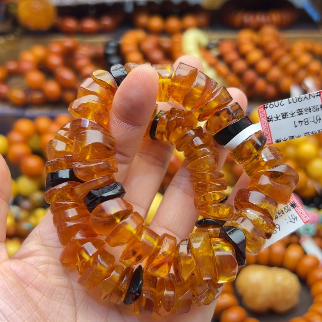 未镶嵌琥珀珠宝奇石多样性发其一