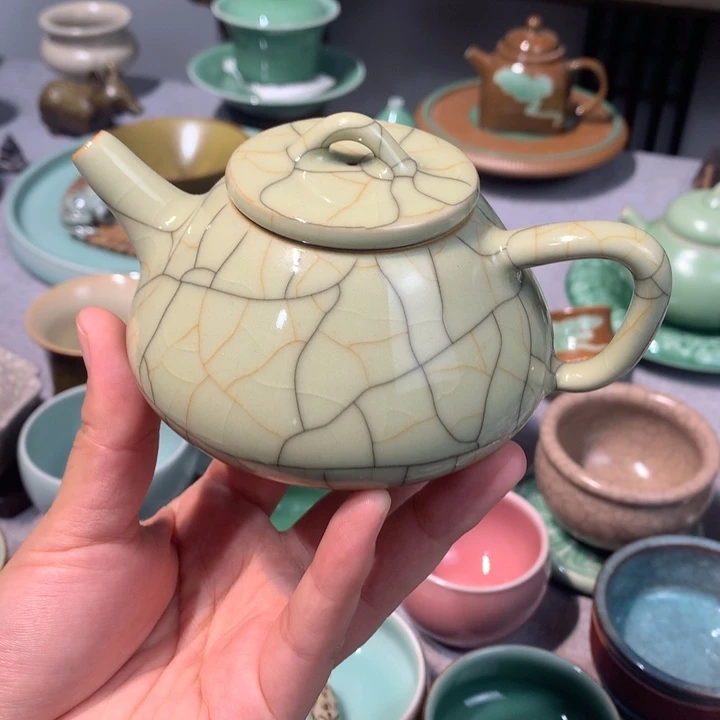 龙泉青瓷石瓢壶精品