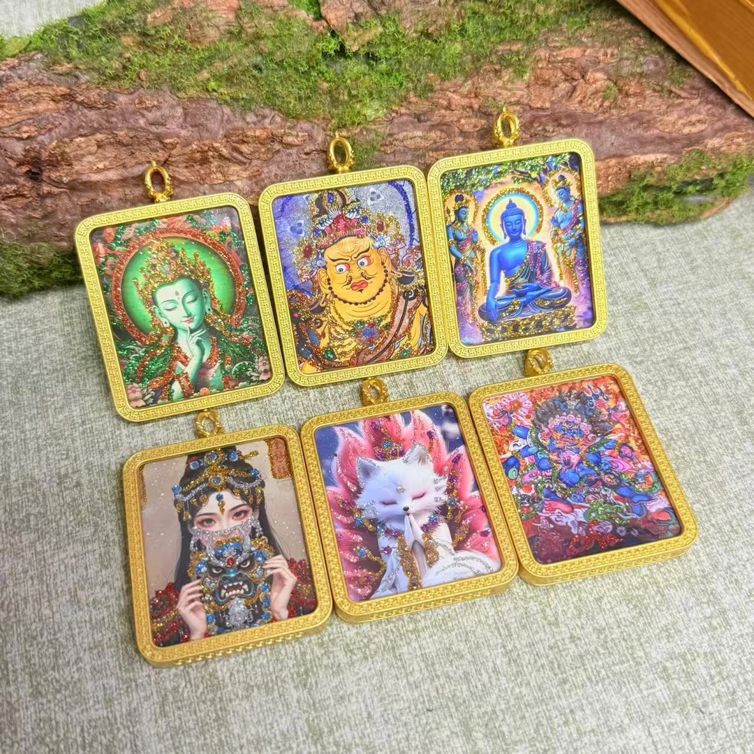 半手绘唐卡彩金砂嘎乌盒绿度母吊坠弥勒佛地藏王唐卡项链佛牌批发