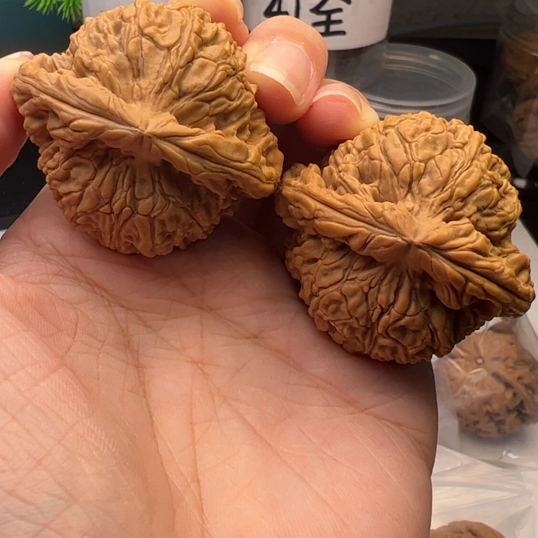 文玩核桃吊坠南疆