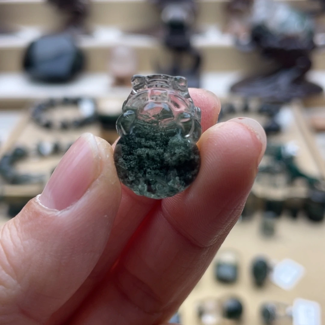 水晶未镶嵌颈饰绿幽灵貔貅