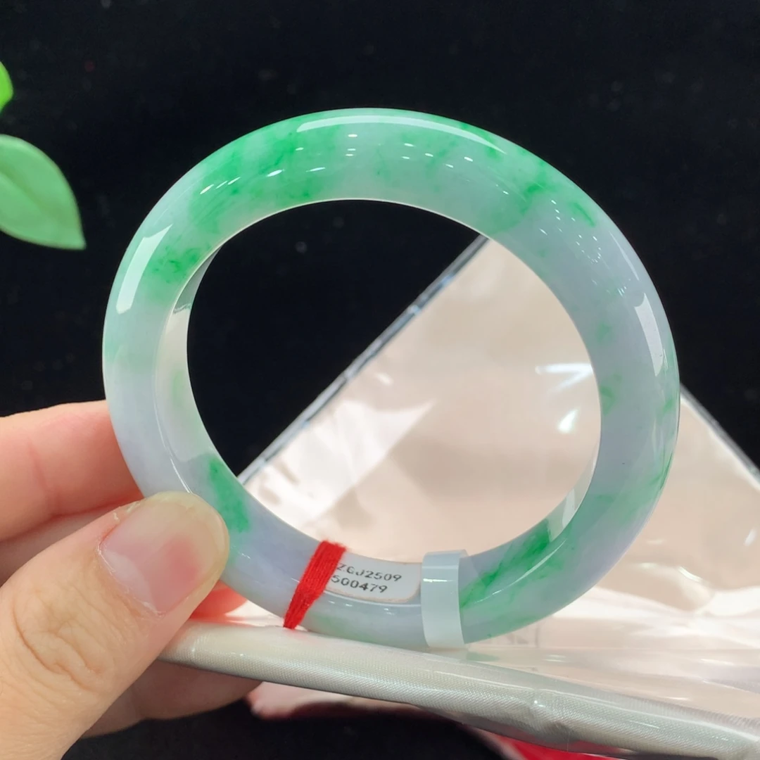 翡翠未镶嵌手镯0479