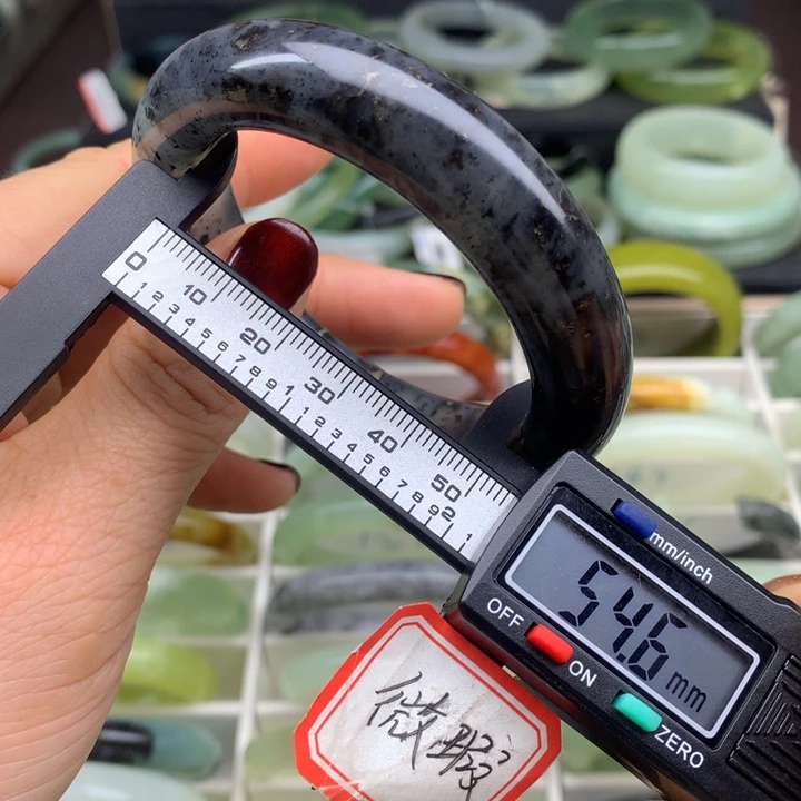 蛇纹石玉未镶嵌手镯749