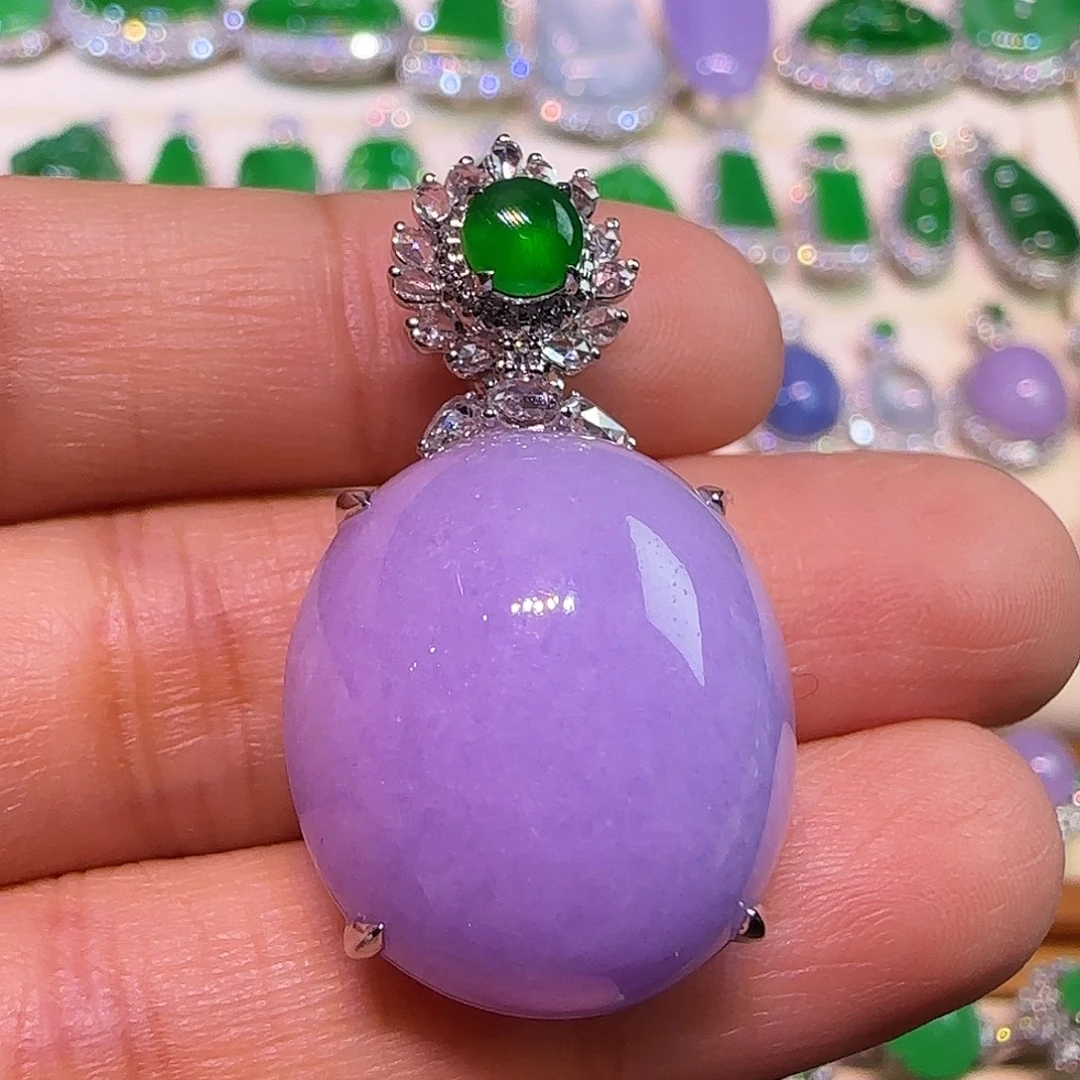 翡翠18K金镶嵌戒指