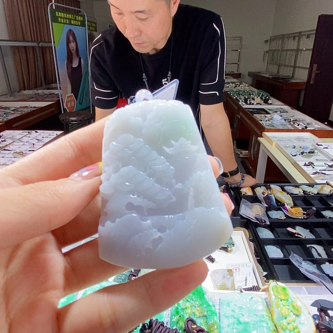 翡翠未镶嵌颈饰翡翠