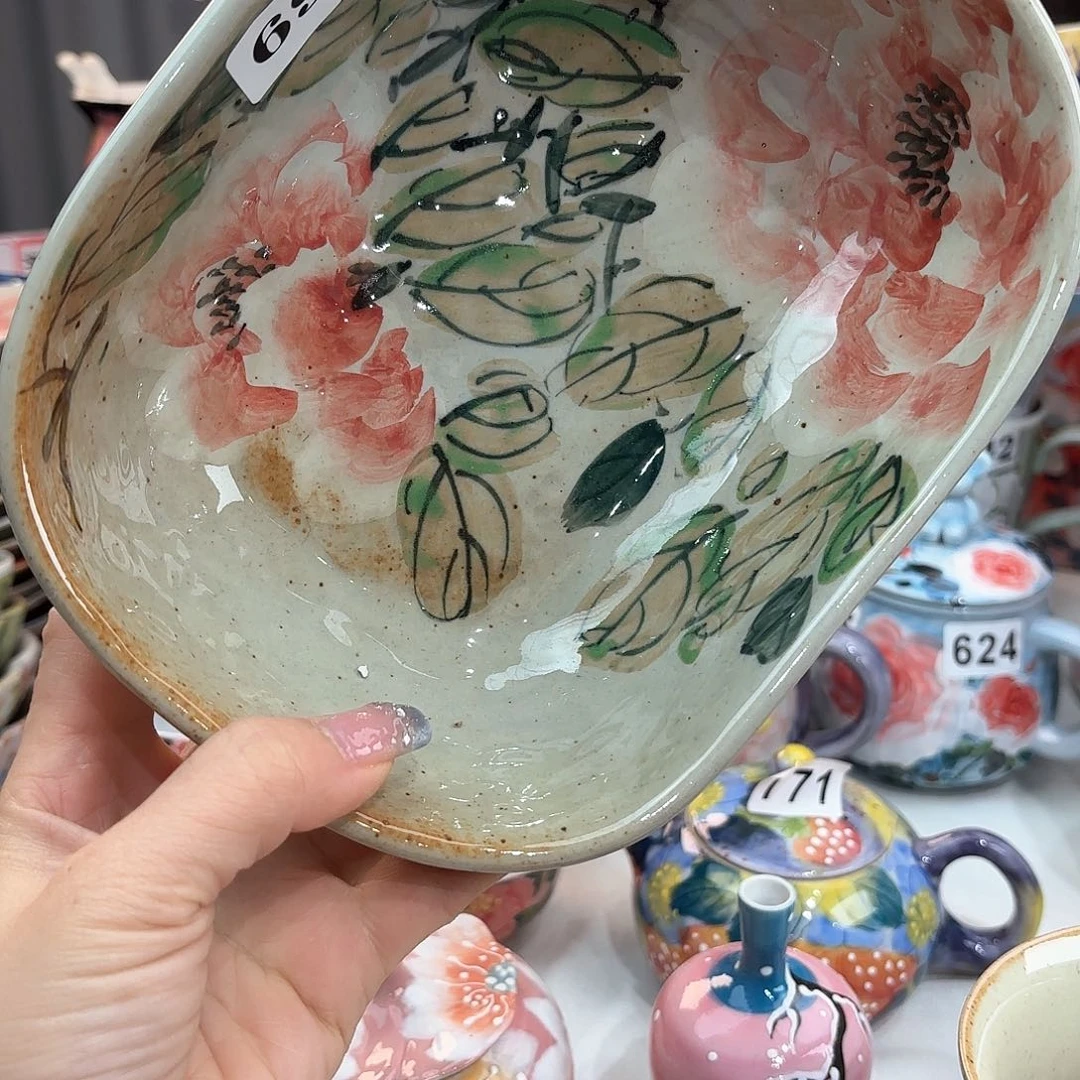 瓷片我不敢看电视我要把它^_^