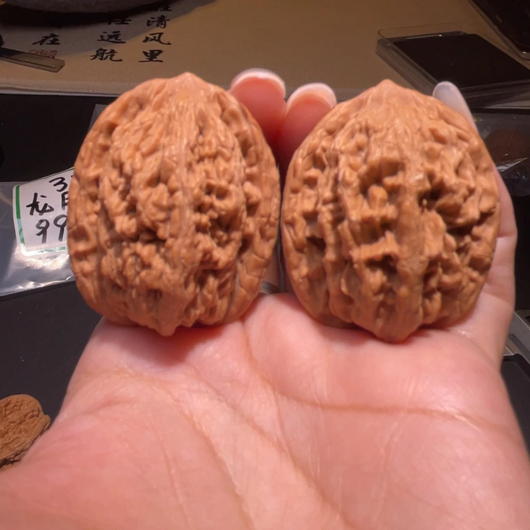 把件文玩核桃36左右虎头