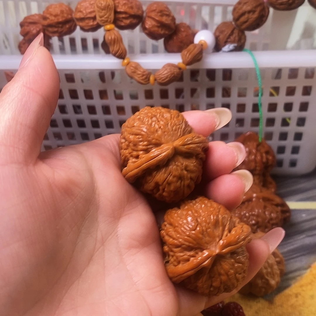 吊坠文玩核桃佰****管白狮子