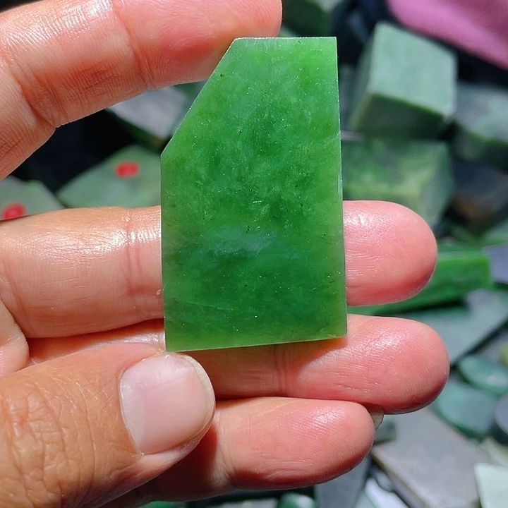 和田玉未镶嵌珠宝奇石