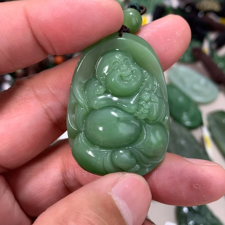 和田玉（碧玉）颈饰未镶嵌