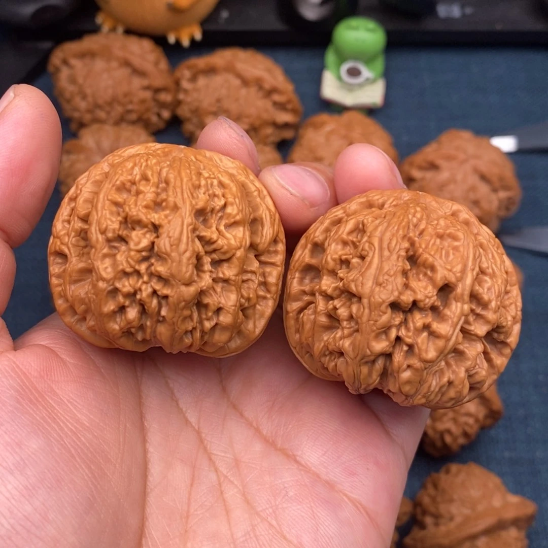 文玩核桃把件44毕业球粗筋全品