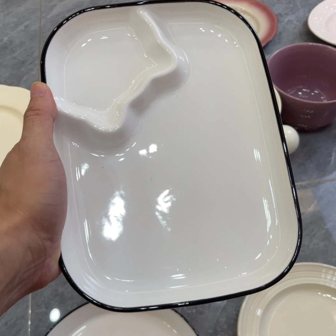 陶瓷微瑕餐具介意勿拍，满18飞！