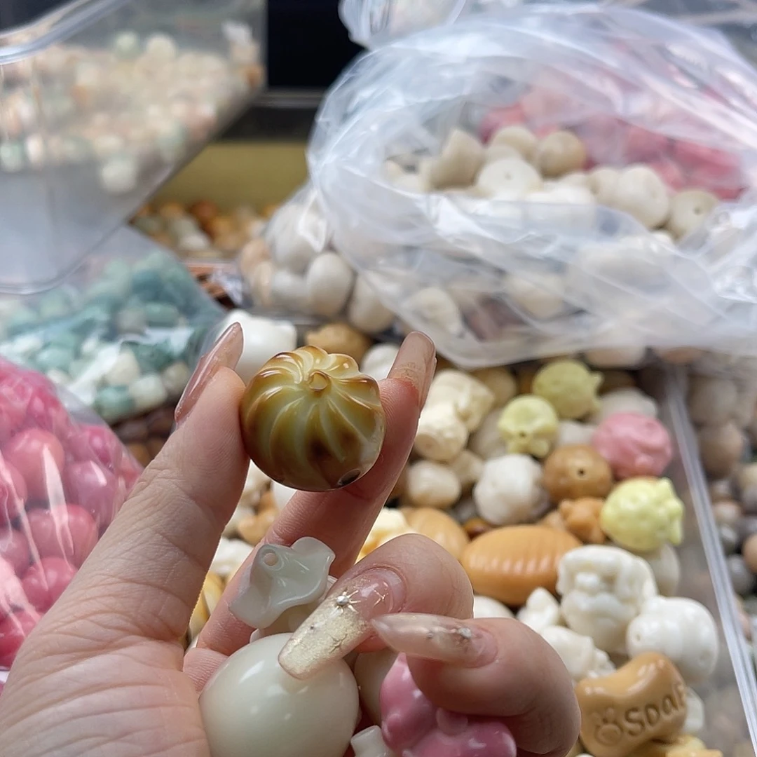 白玉菩提吊坠❥**心q q q q wq22mm/1颗