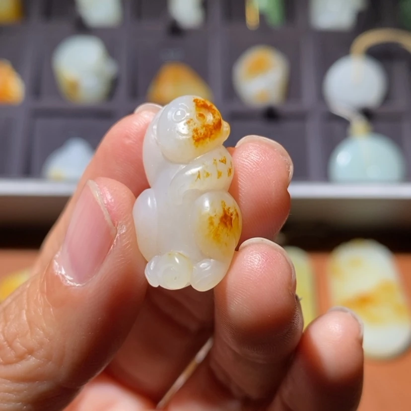 【闪购商品】吊坠(不含链)未镶嵌和田玉宇**玉