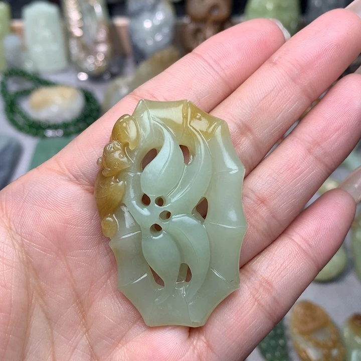 和田玉挂件未镶嵌