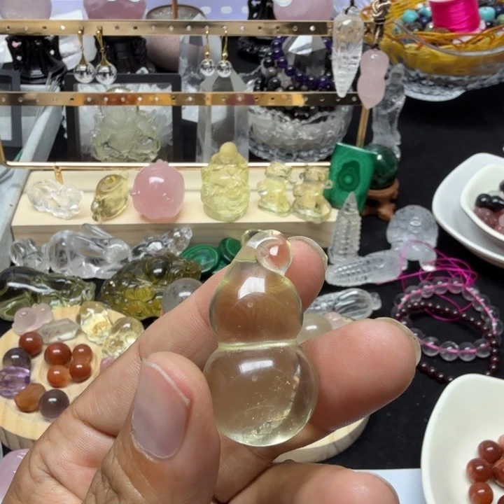 未镶嵌颈饰水晶水晶