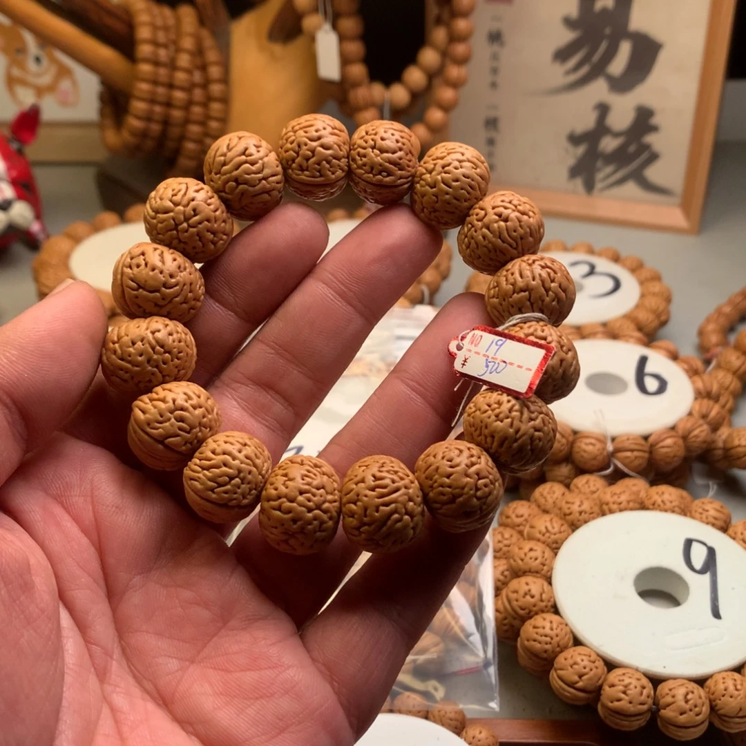大***家手串桃核1.9老树磨盘桃核手串
