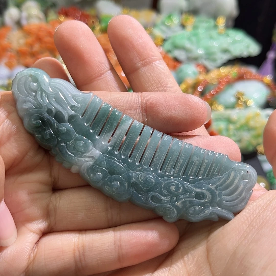 颈饰未镶嵌翡翠待编织