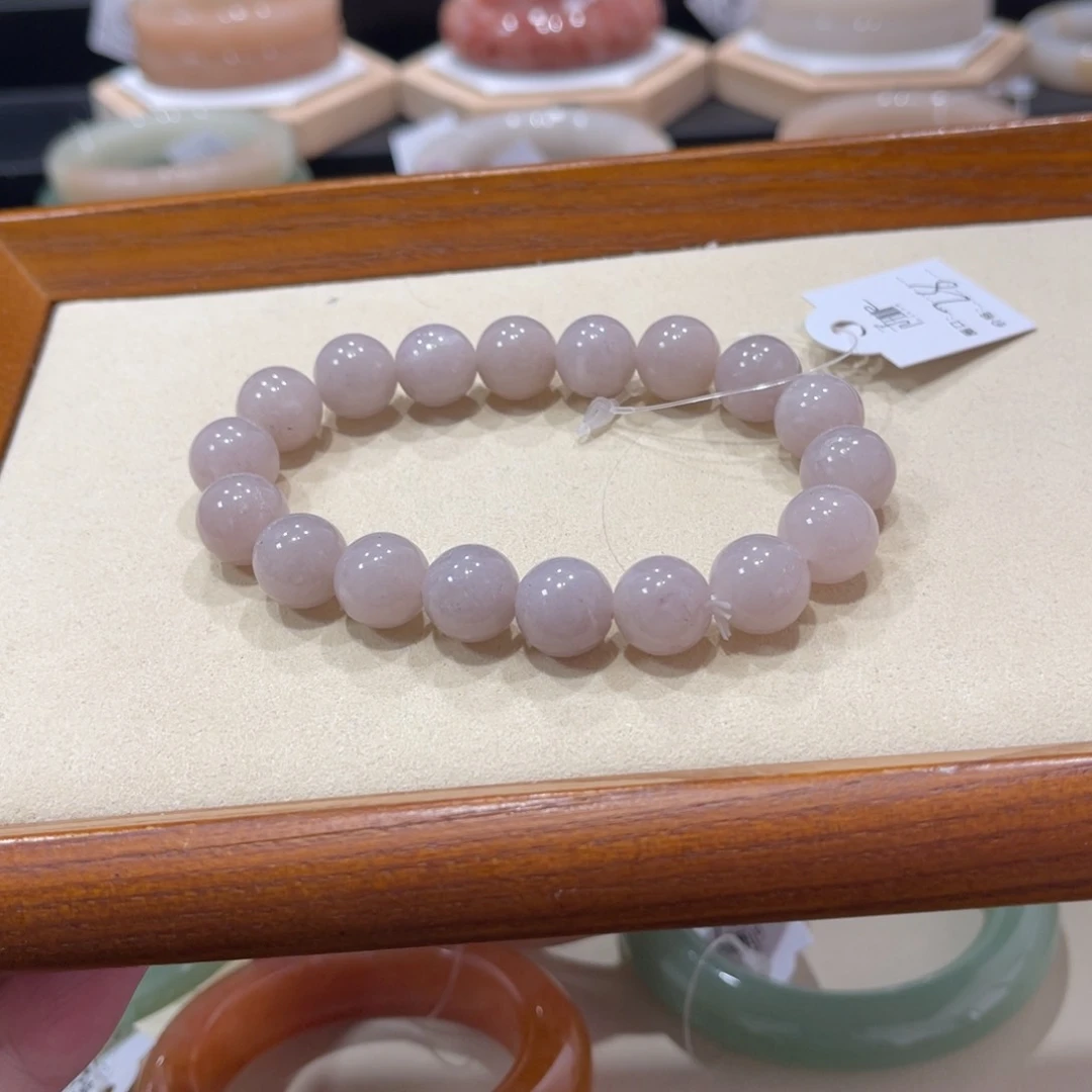 未镶嵌手镯石英质玉