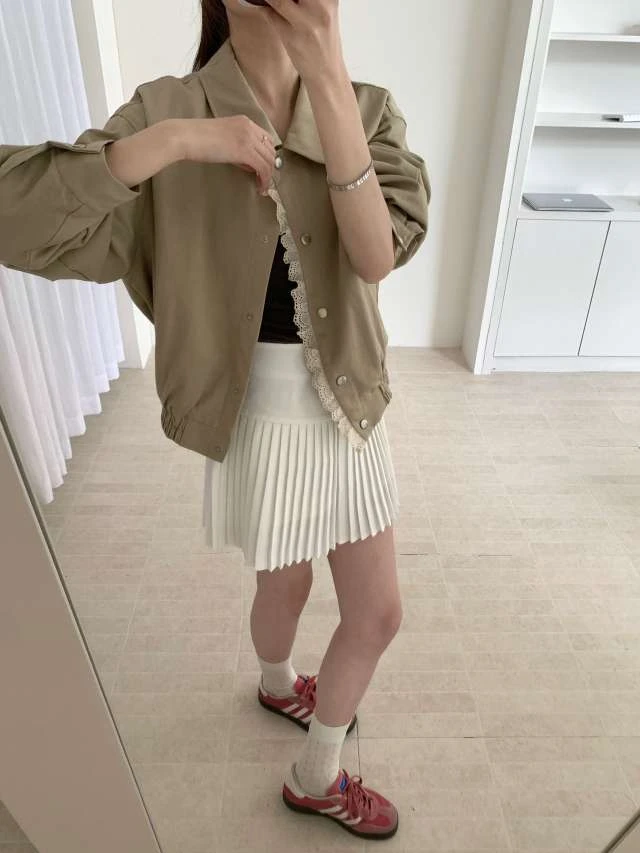 蕾丝娃娃领女拼接翻领短外套秋款风衣休闲纯色百搭韩版显瘦