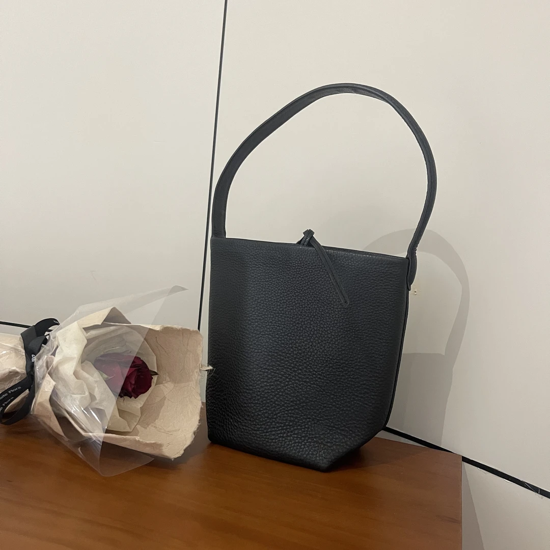 新款时尚百搭纯色水桶包TRB016