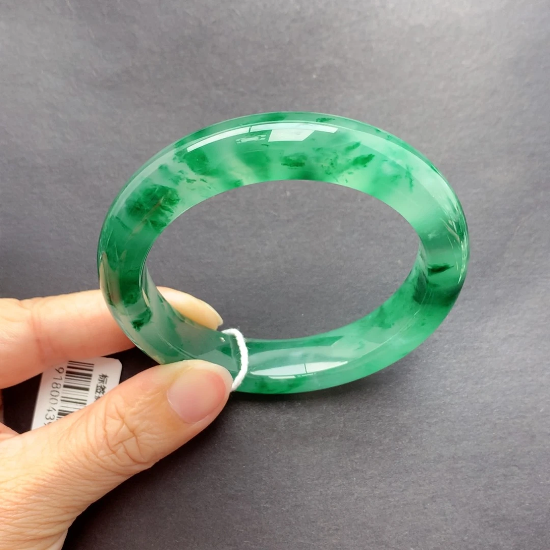 未镶嵌手镯石英质玉