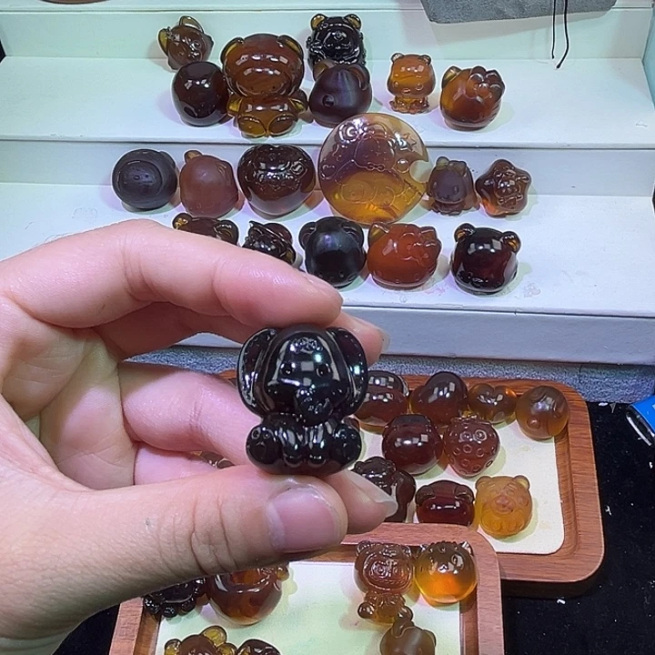 ****～琥珀未镶嵌裸石琥珀