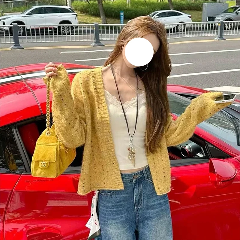小香风重工亮片黄色v领毛衣外套女早秋季宽松慵懒高级感针织开衫