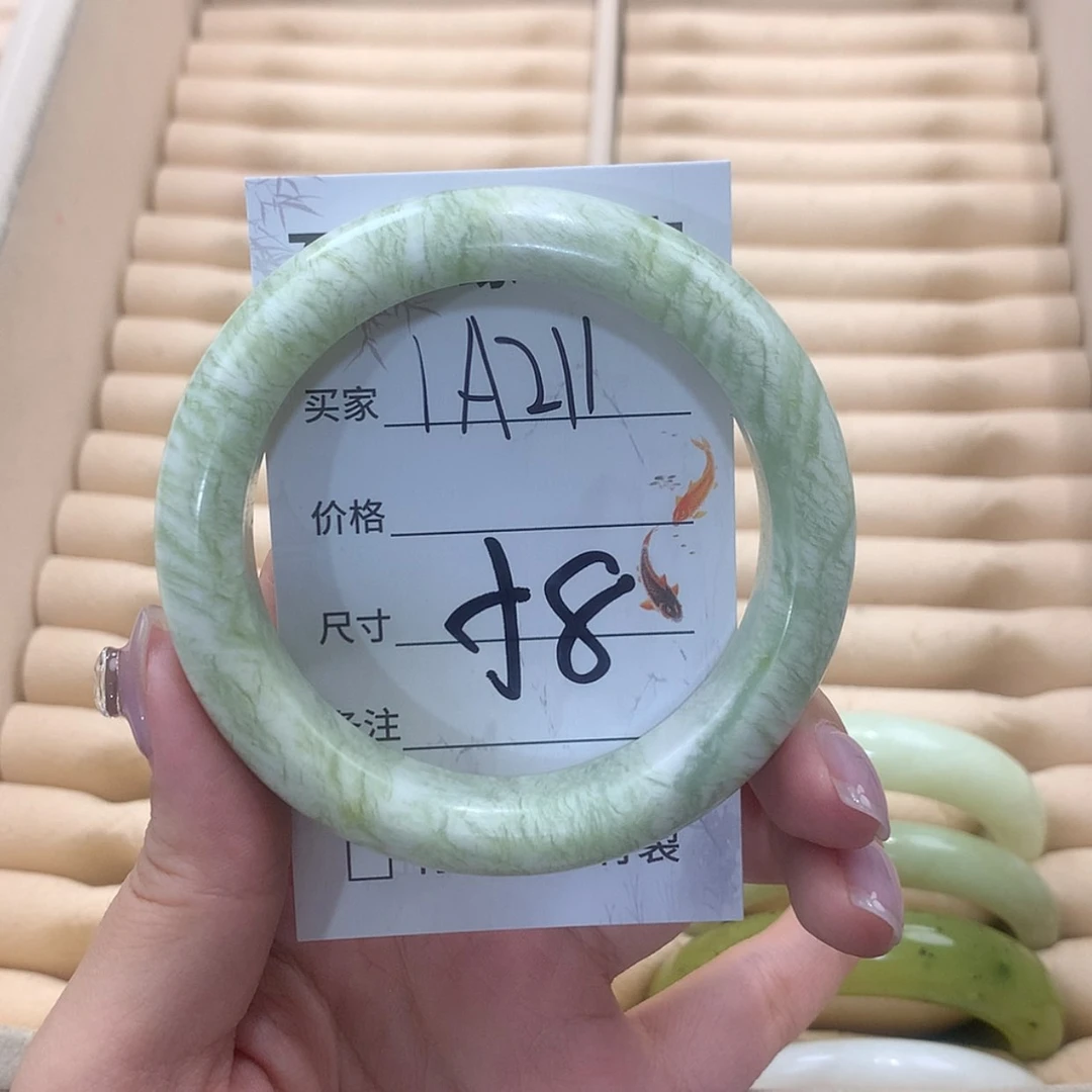 【闪购商品】未镶嵌蛇纹石玉手镯