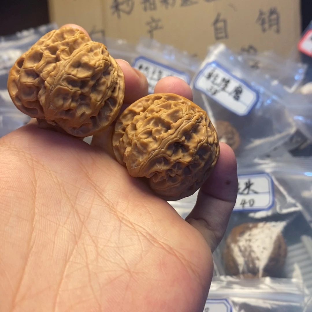 吊坠文玩核桃苹果园