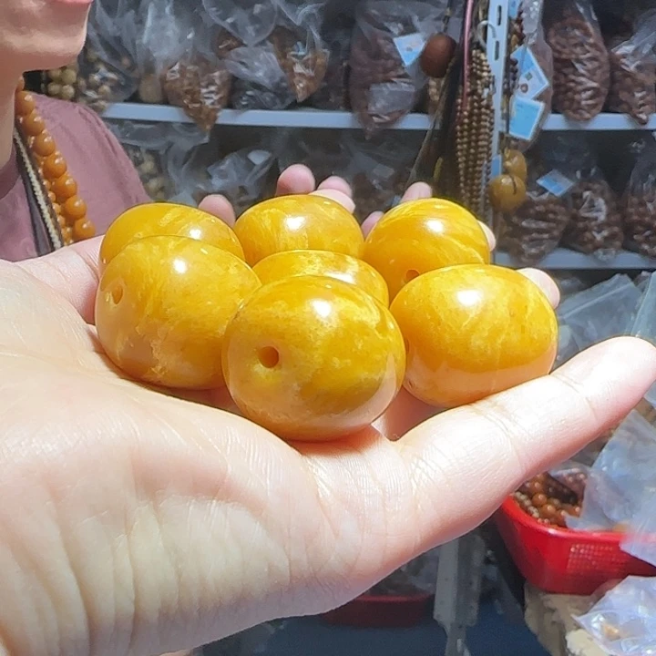 琥珀未镶嵌手链黄妖花桶珠多样性发其一