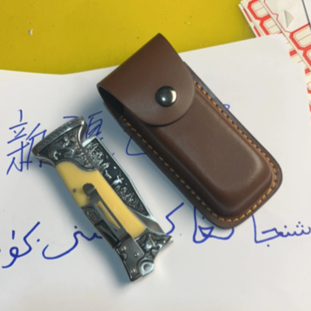 新疆包邮哥龙比亚白底狼折叠水果刀