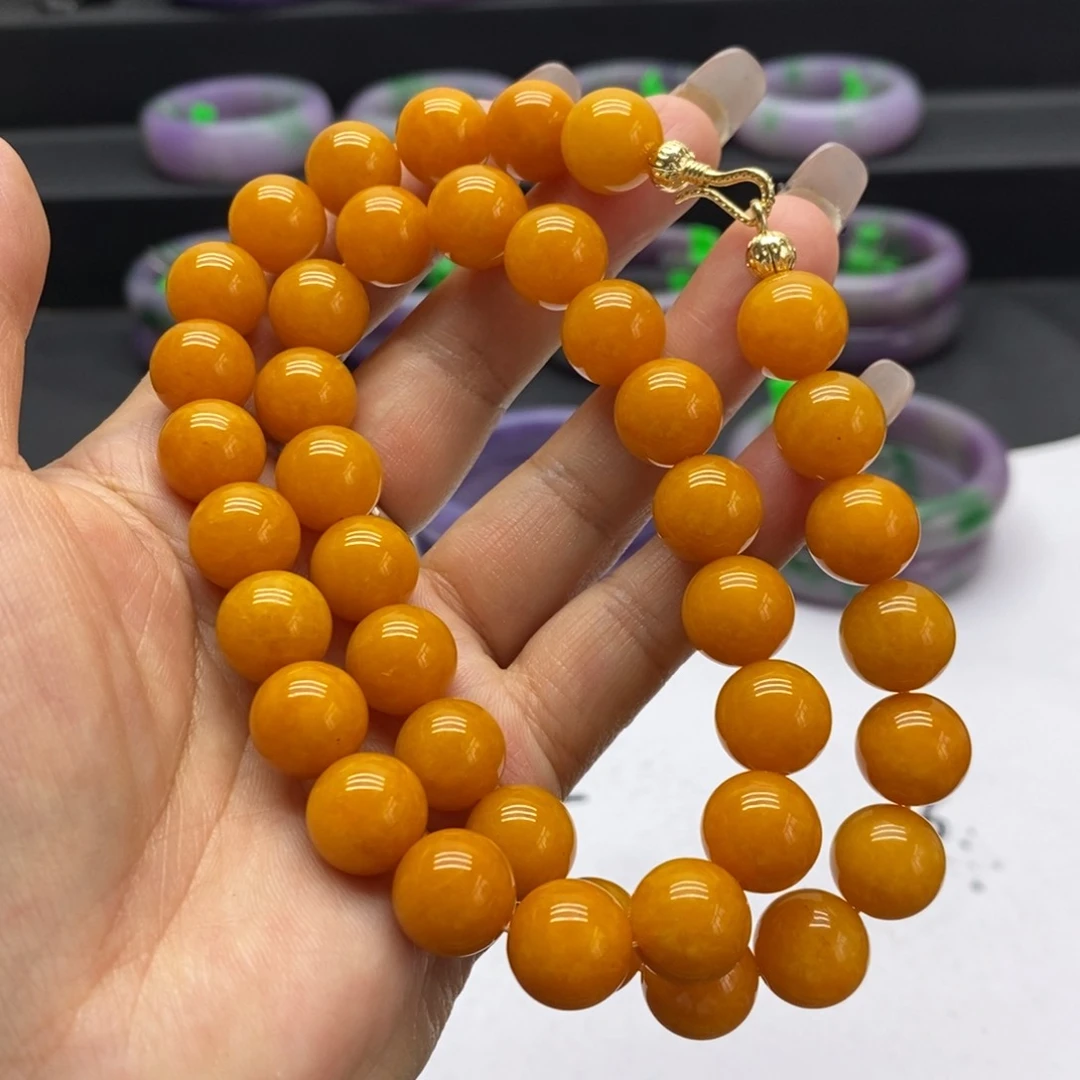 未镶嵌石英质玉珠宝奇石