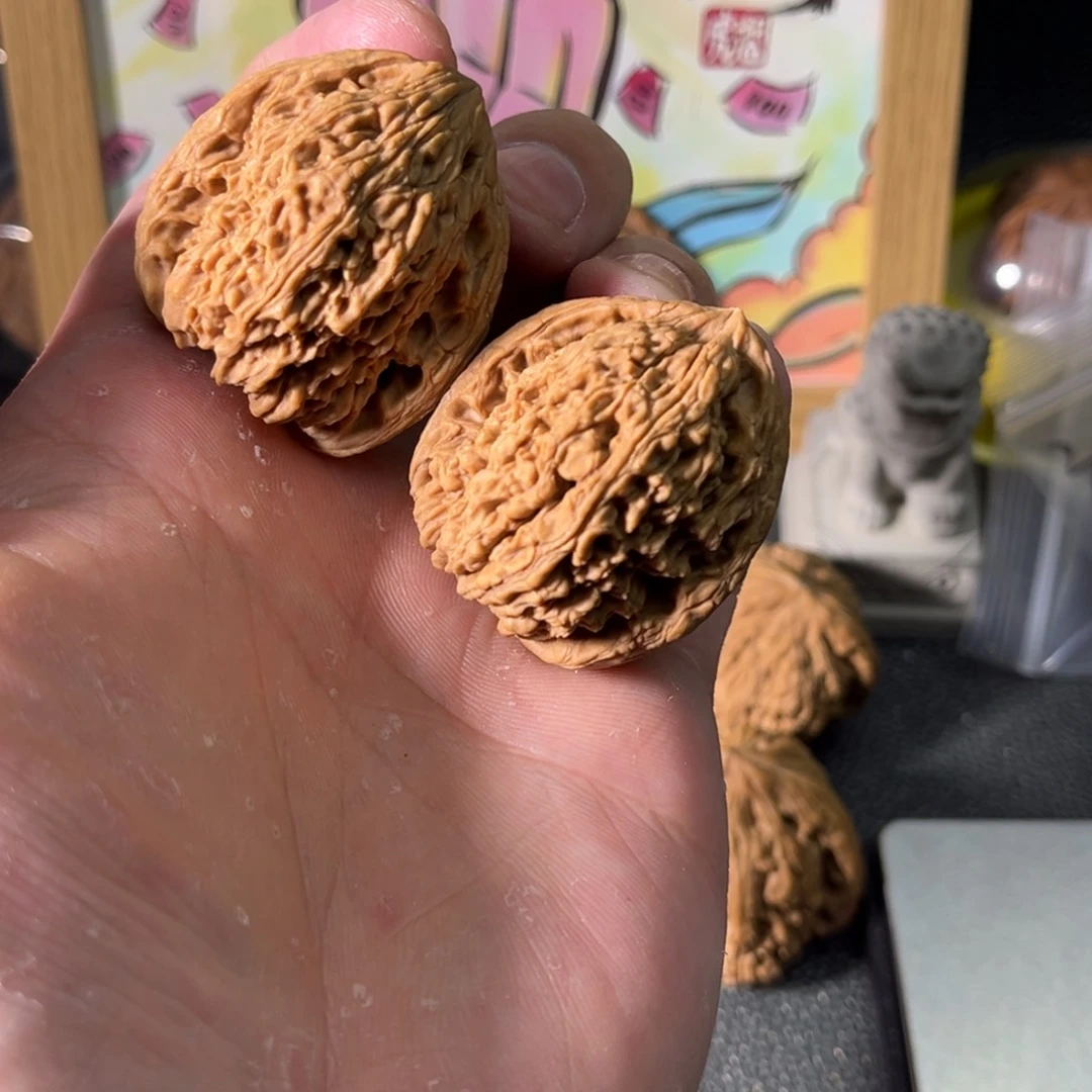 文玩核桃吊坠我**萄南疆