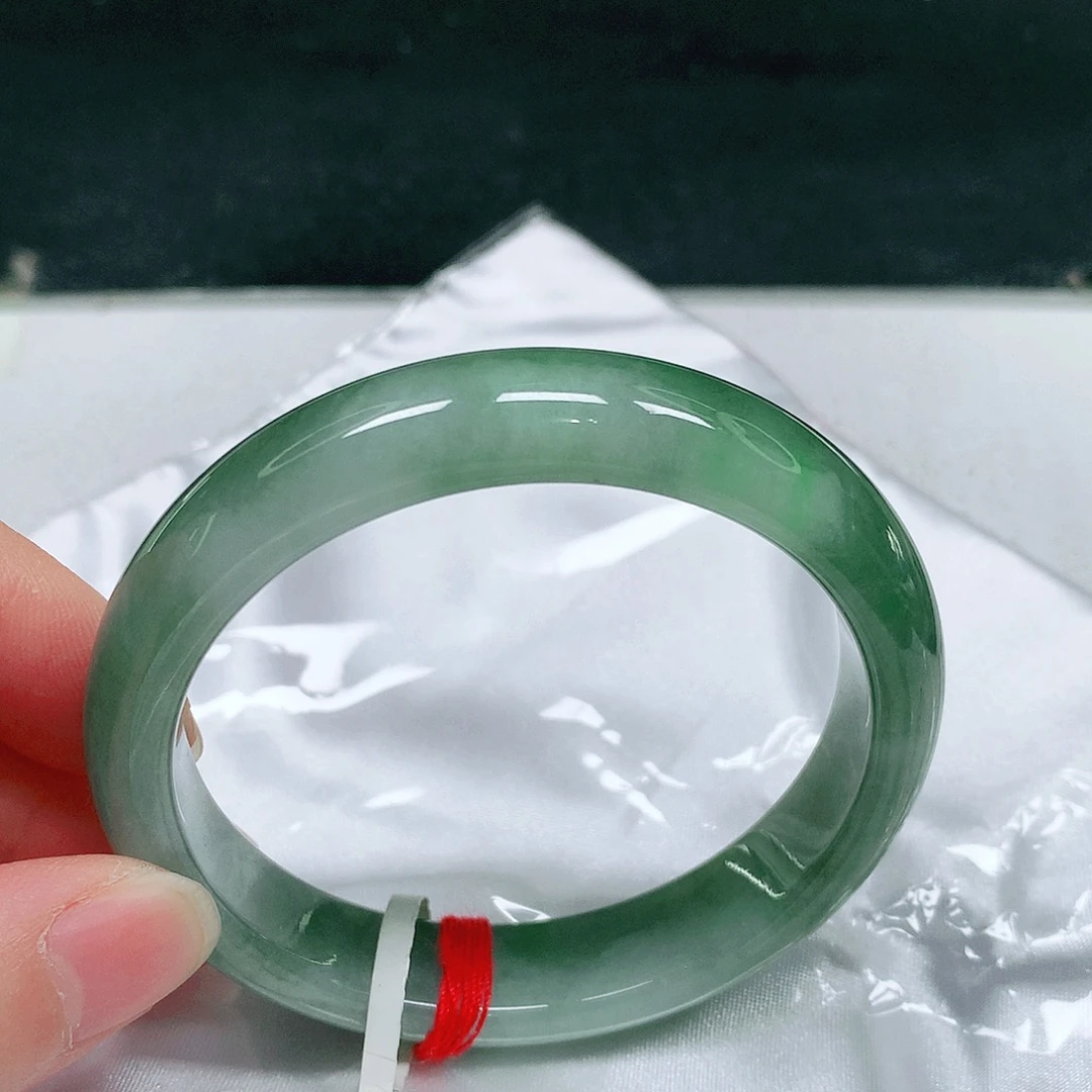 翡翠未镶嵌手镯6 号翡翠手镯