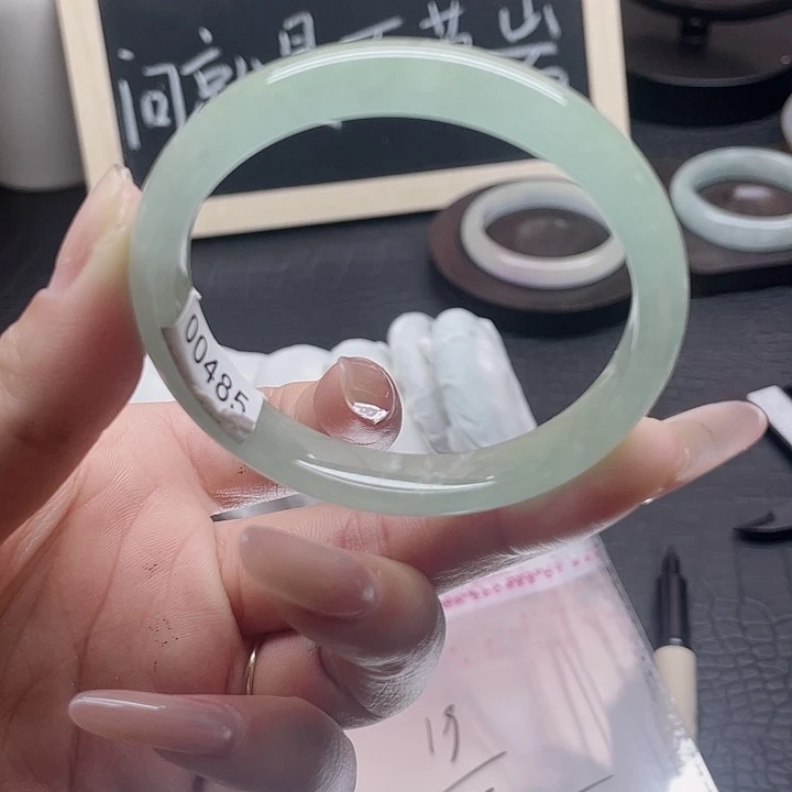 石英岩玉未镶嵌手镯19