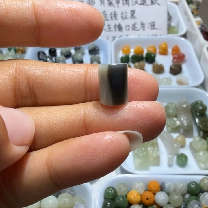 4***v未镶嵌和田玉珠宝半成品