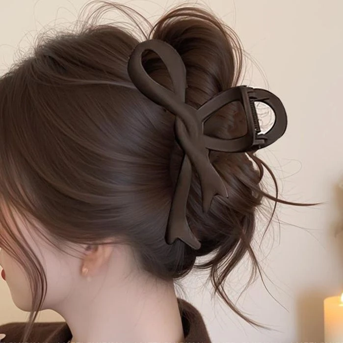 咖色磨砂蝴蝶结抓夹大号发夹女2025年新款后脑勺发量多简约鲨鱼夹