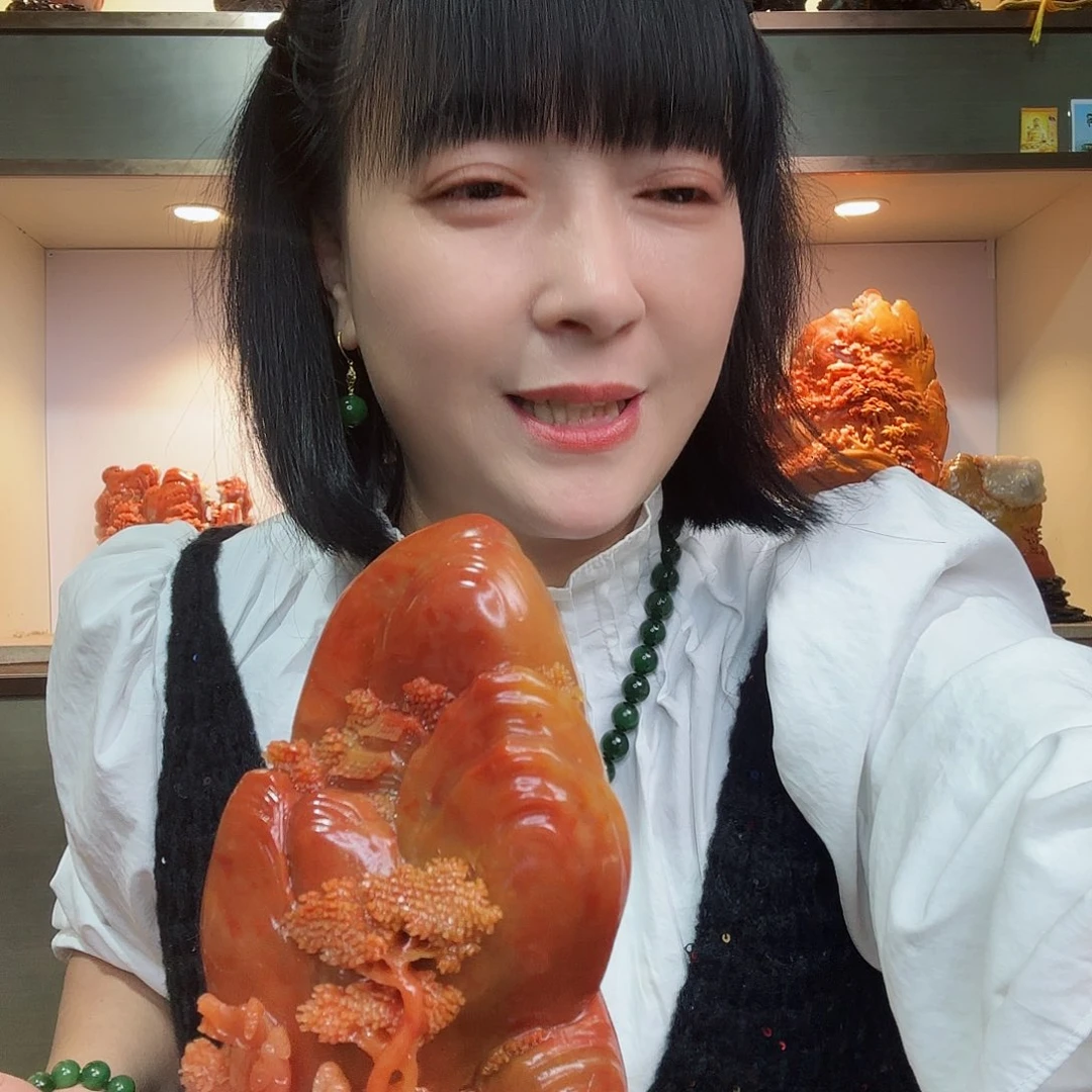 寿山石向**行寿山石摆件