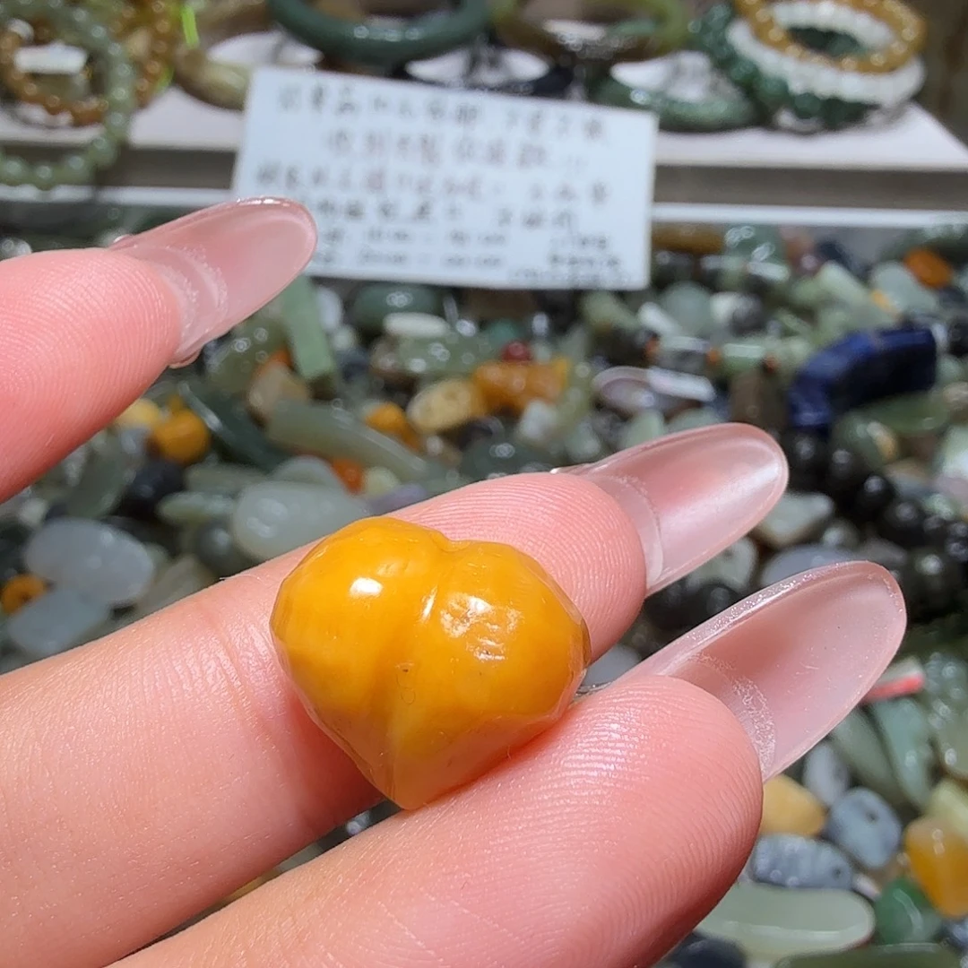 和田玉未镶嵌珠宝奇石