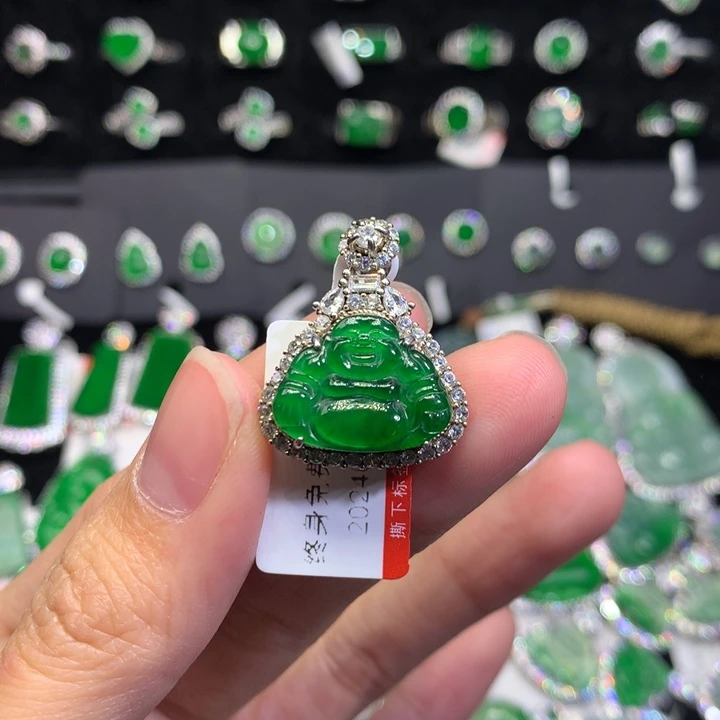 【闪购商品】翡翠颈饰银S925镶嵌天然翡翠