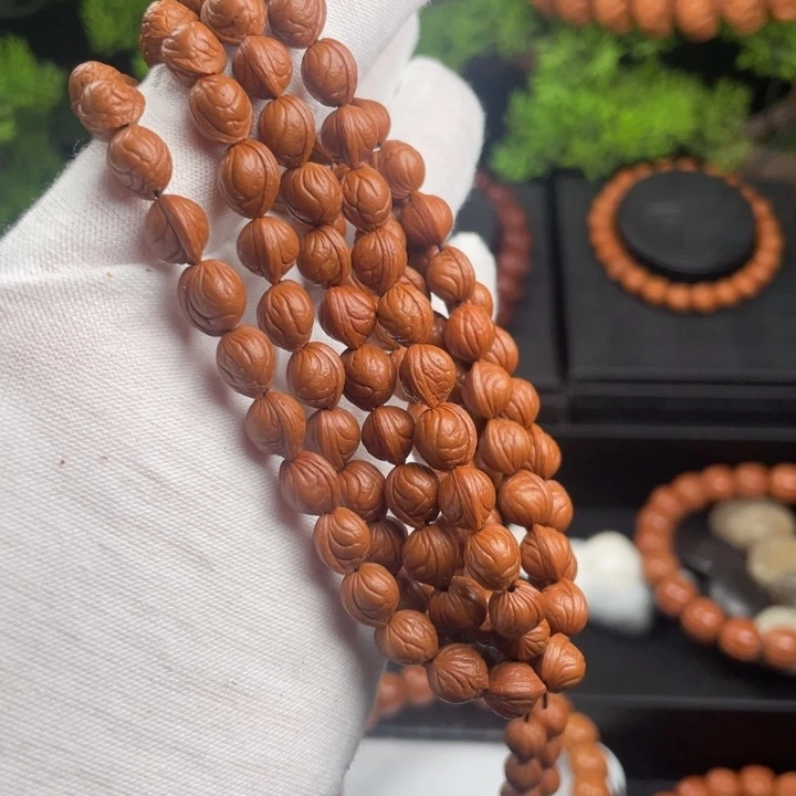 不***堂吊坠桃核精品玉龙脊