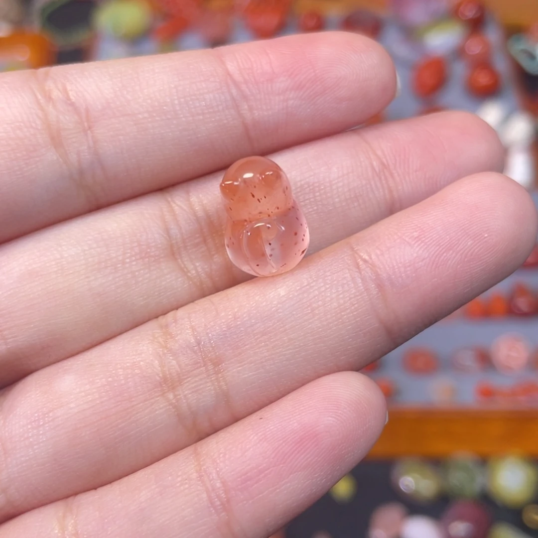 未镶嵌趴趴猫南红玛瑙