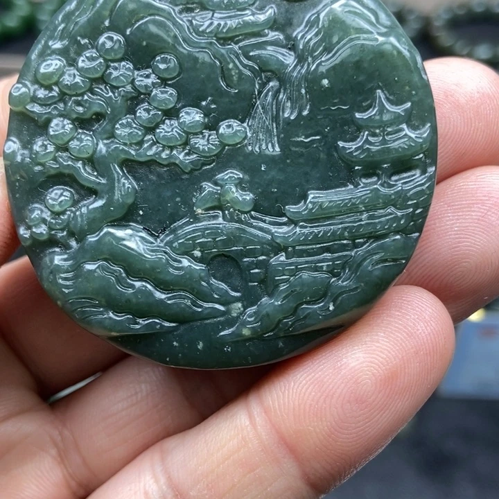 和田玉颈饰未镶嵌