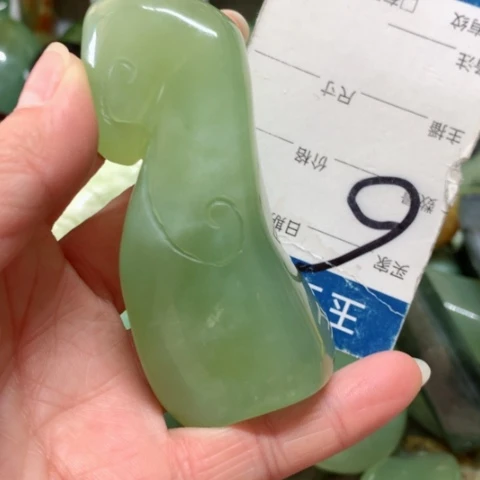 蛇纹石玉手把件未镶嵌盛**年