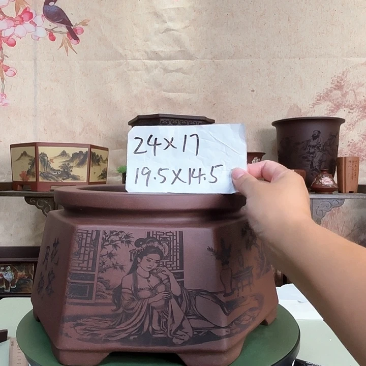 紫砂花盆刻绘国色天香