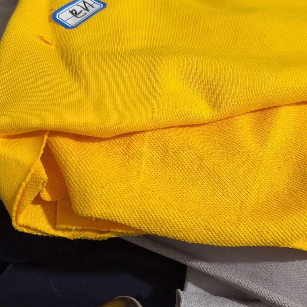 姜黄色奥戴尔毛圈面料四面弹特价捡漏微瑕有洞1.8×1.1米长