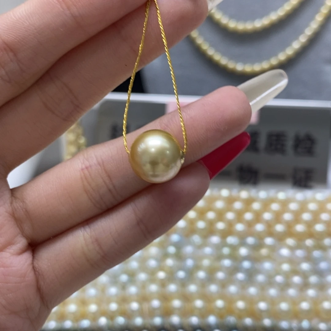 海水珍珠颈饰18K金镶嵌