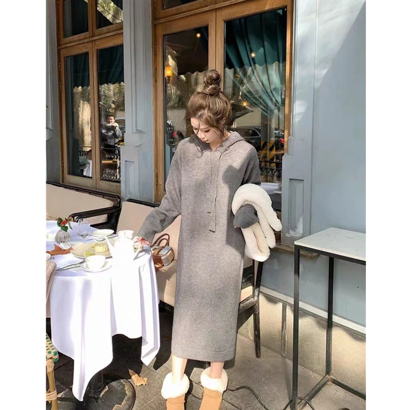 灰色连帽针织连衣裙女秋冬季新款内搭裙子配大衣长裙慵懒风毛衣裙